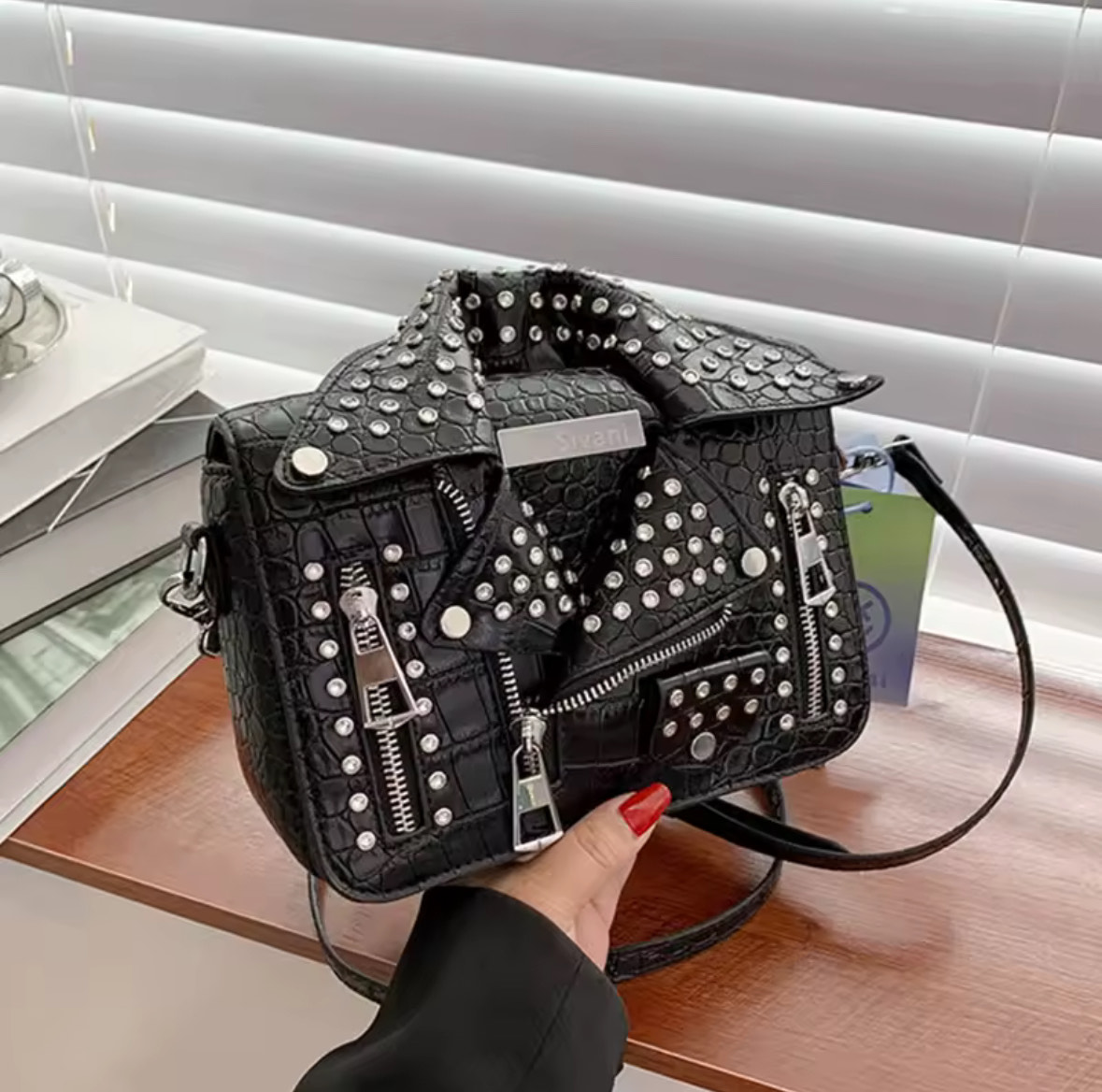 Cartera Chaqueta Tachas: imagen 1