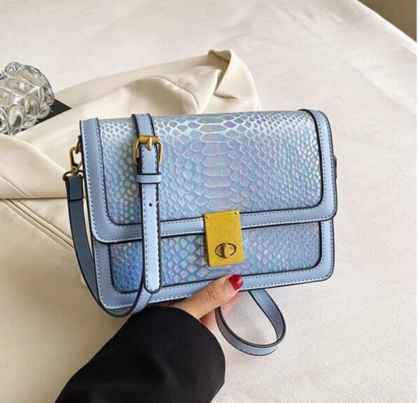 Cartera Estampa Serpiente